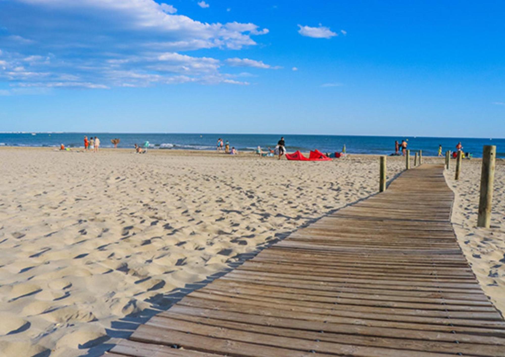 LE FARNIENTE - BELLE TERRASSE Wifi Parking à 5 Min des PLAGES - CoHôteConciergerie La Grande Motte Esterno foto